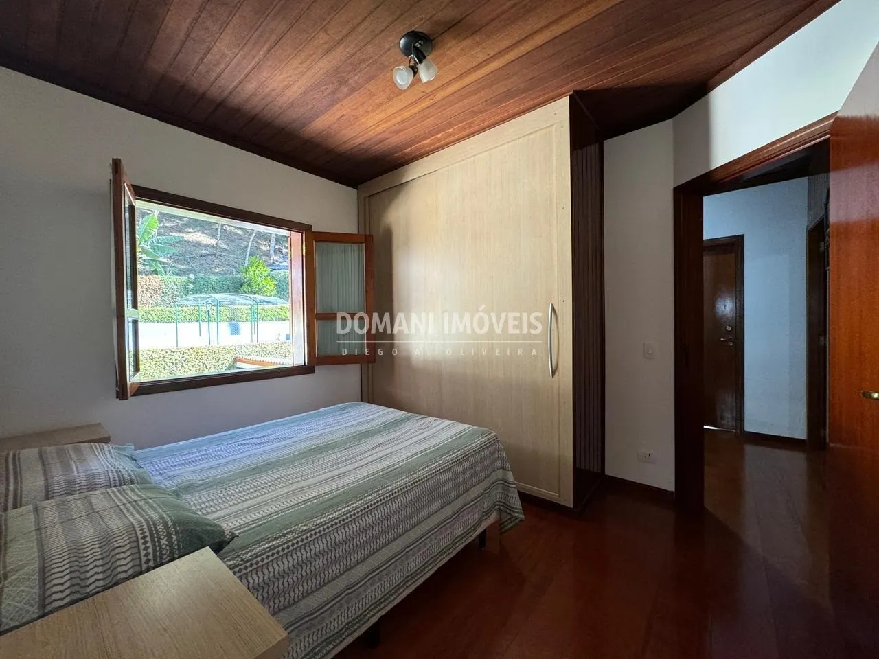 Casa à venda de 1.120 m² em Campos do Jordão, SP, Brasil