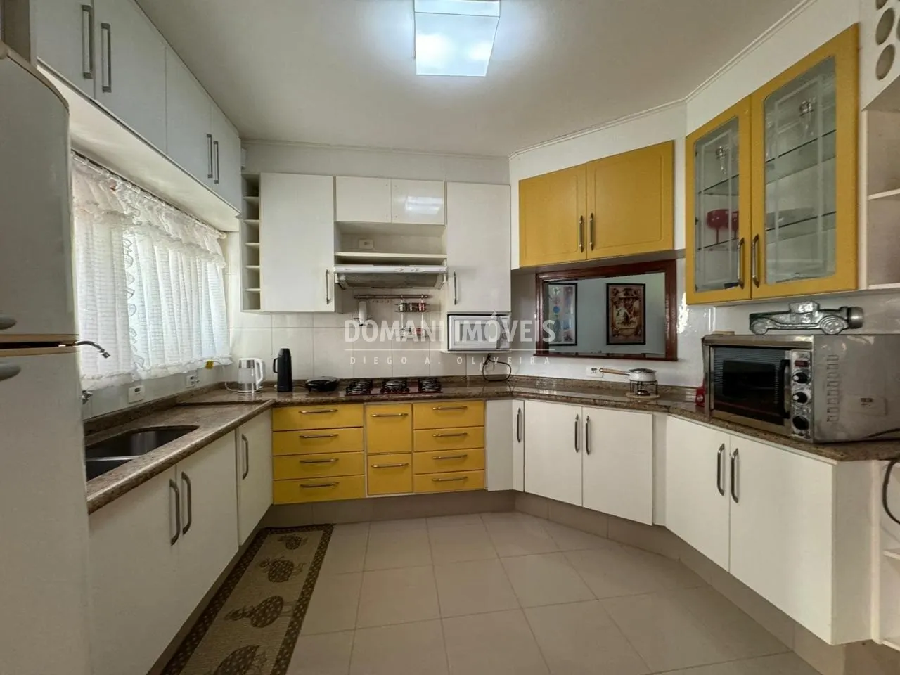 Casa à venda de 1.120 m² em Campos do Jordão, SP, Brasil