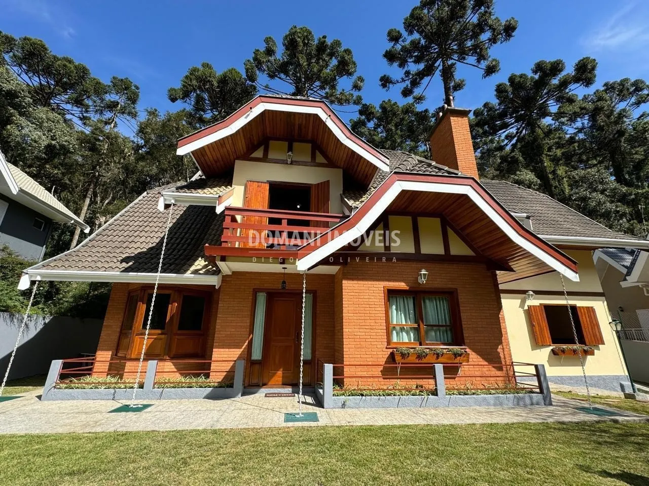 Casa à venda de 1.120 m² em Campos do Jordão, SP, Brasil