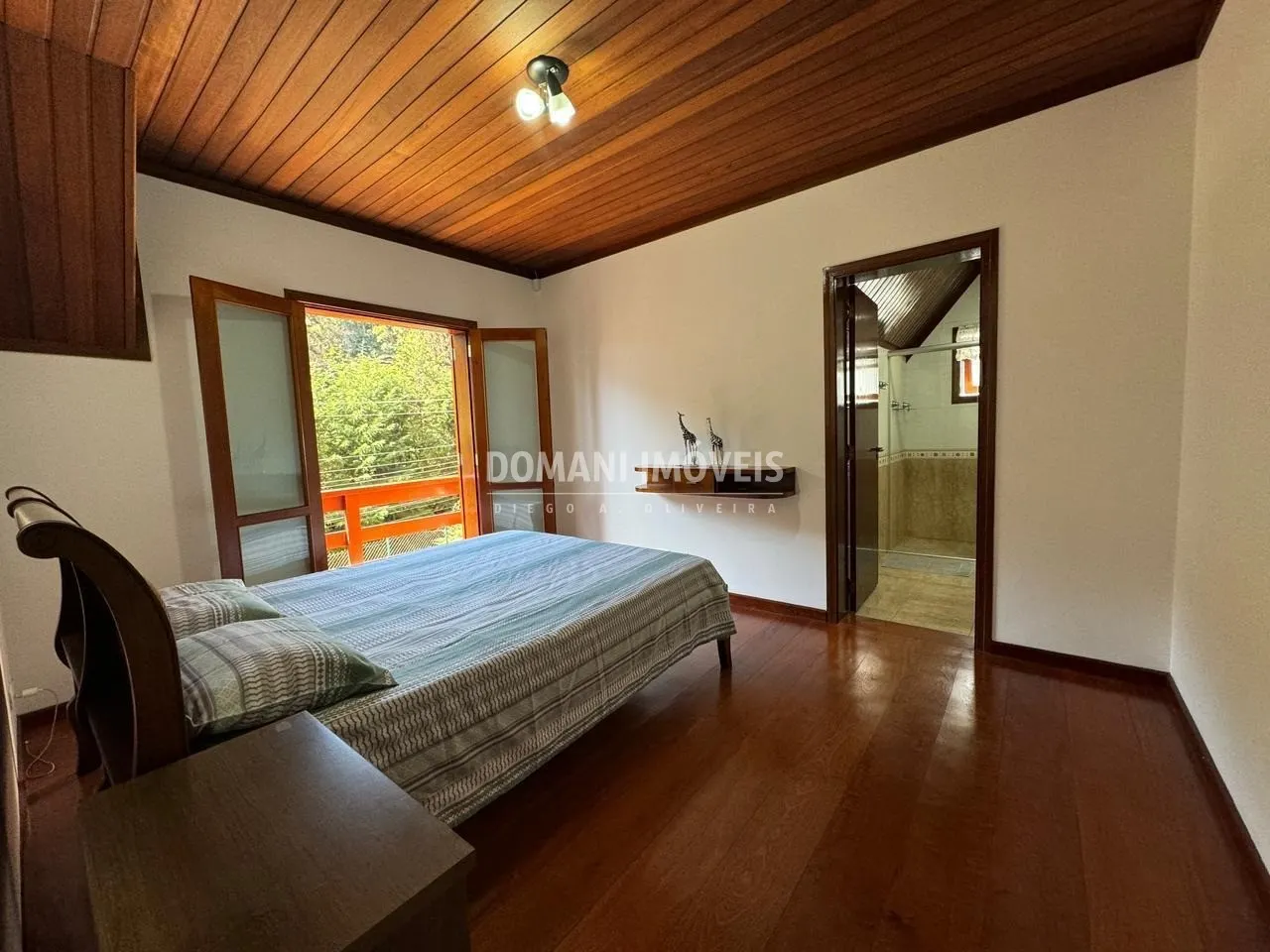Casa à venda de 1.120 m² em Campos do Jordão, SP, Brasil