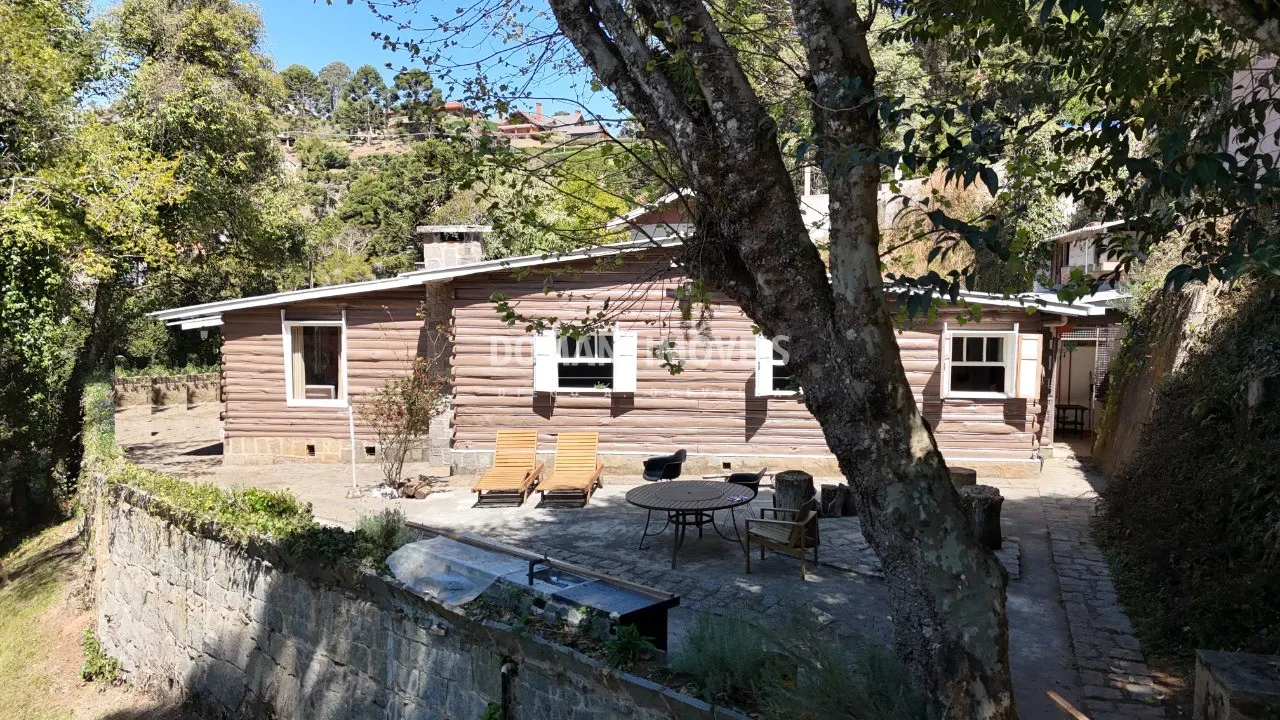Casa à venda de 2.870 m² em Campos do Jordão, SP, Brasil