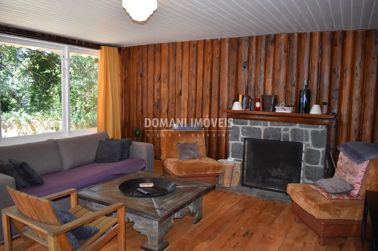 Casa à venda de 2.870 m² em Campos do Jordão, SP, Brasil