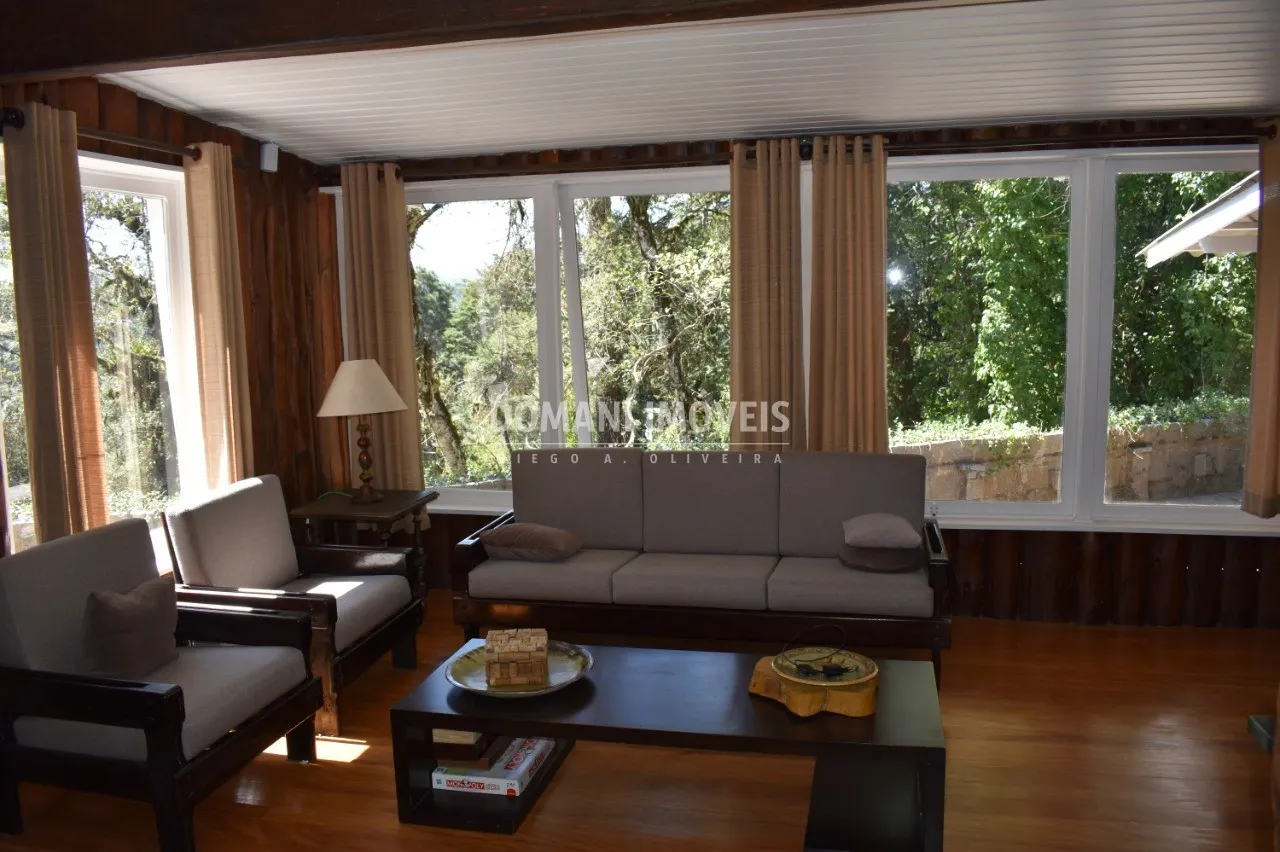 Casa à venda de 2.870 m² em Campos do Jordão, SP, Brasil