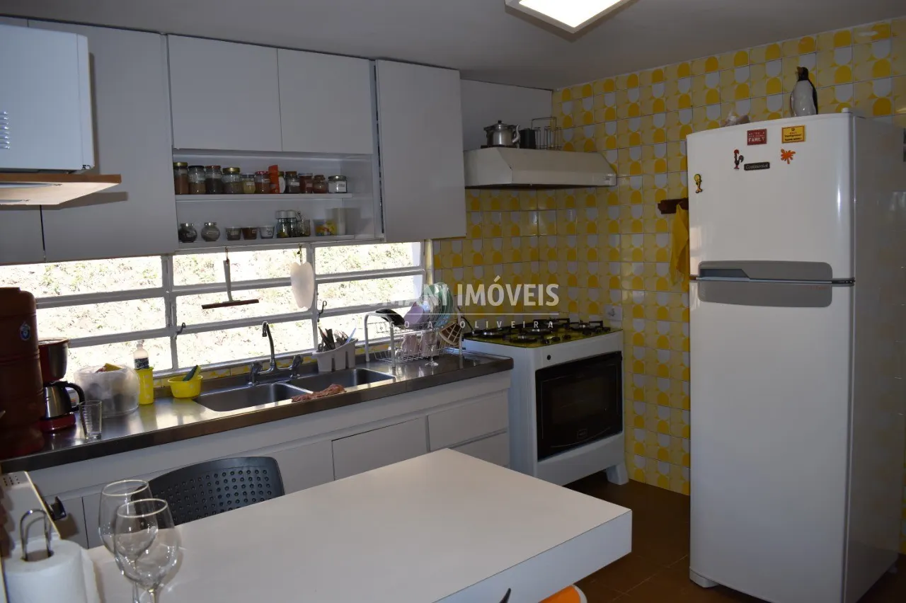 Casa à venda de 2.870 m² em Campos do Jordão, SP, Brasil
