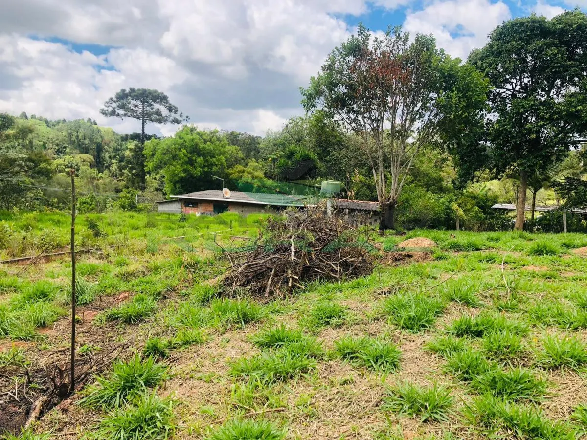 Terreno à venda de 2.000 m² em São Roque, SP, Brasil