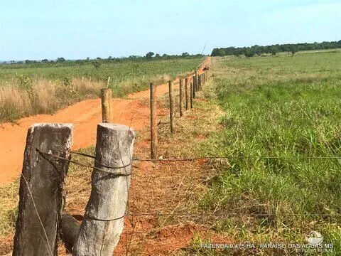 Fazenda à venda de 9.475 ha em Água Clara, MS, Brasil