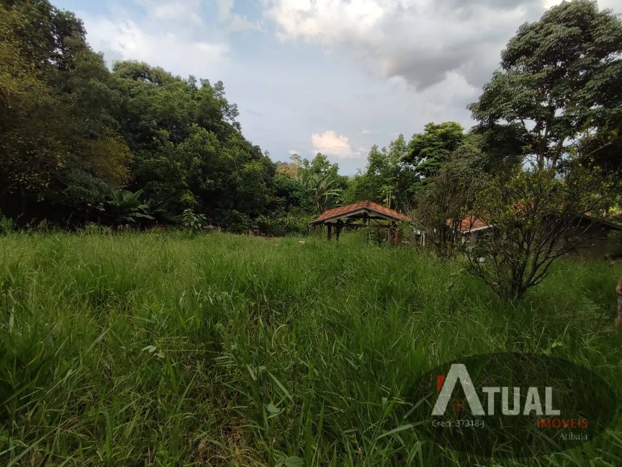 Terreno à venda de 2.335 m² em Atibaia, SP, Brasil