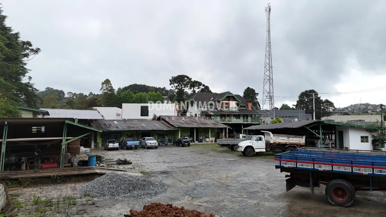 Comercial à venda de 3.600 m² em Campos do Jordão, SP, Brasil