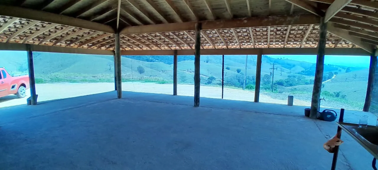Sítio à venda de 4 ha em Paraibuna, SP, Brasil
