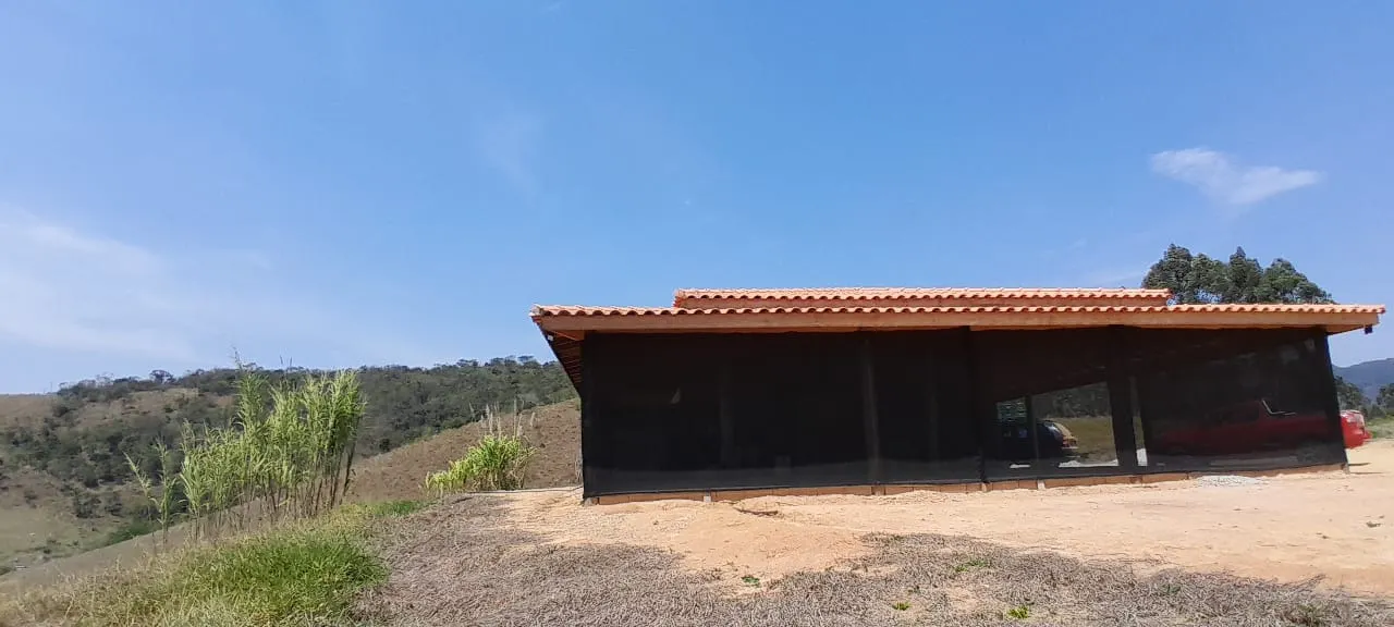 Sítio à venda de 4 ha em Paraibuna, SP, Brasil