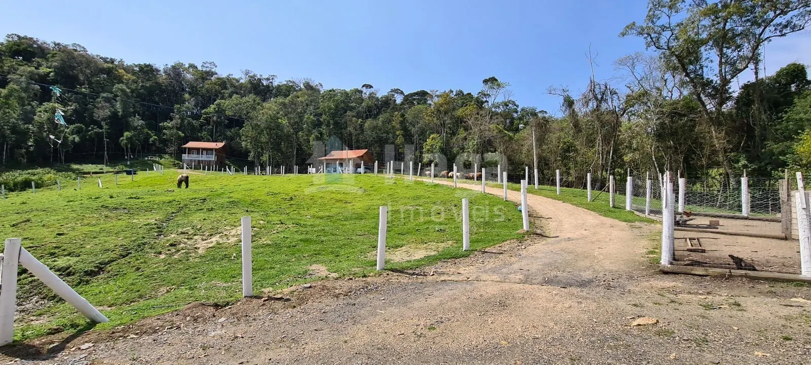 Fazenda à venda de 15 ha em Alfredo Wagner, SC, Brasil