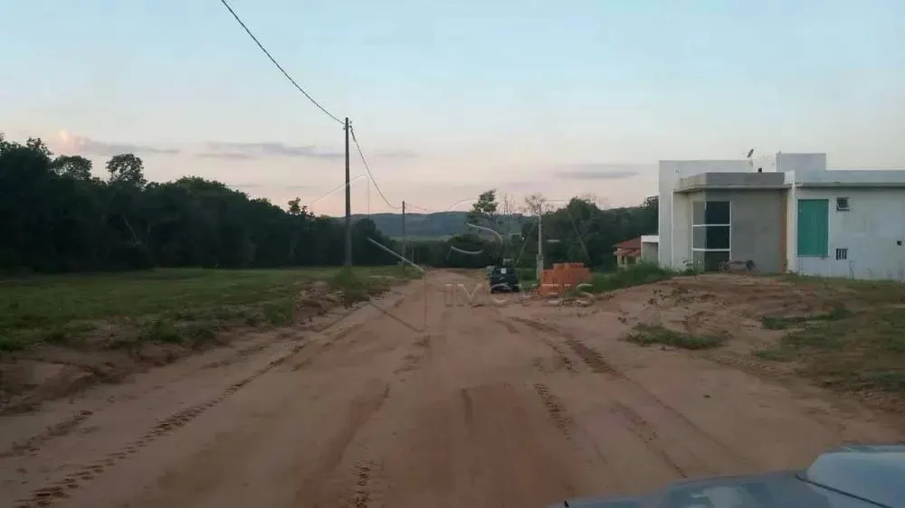 Chácara à venda de 450 m² em Pardinho, SP, Brasil