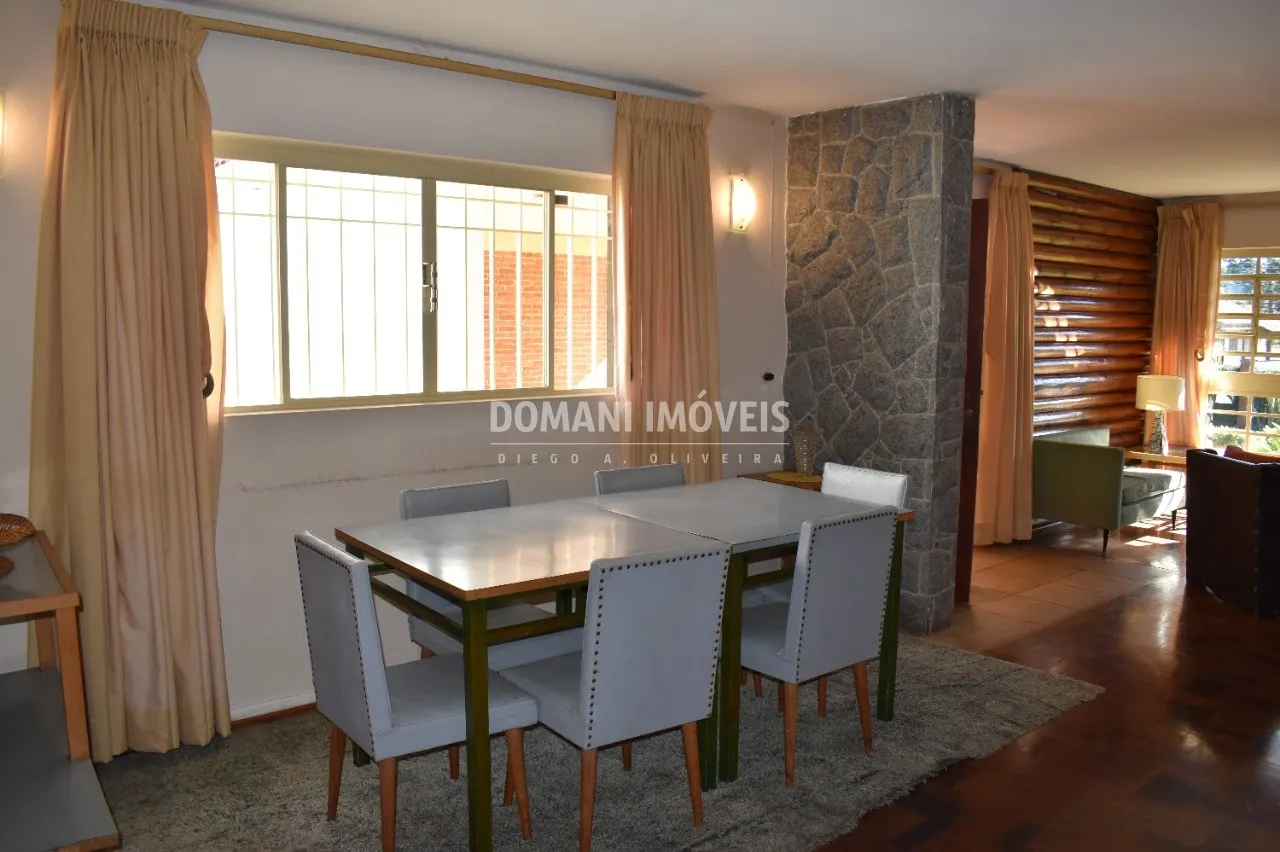 Casa à venda de 930 m² em Campos do Jordão, SP, Brasil