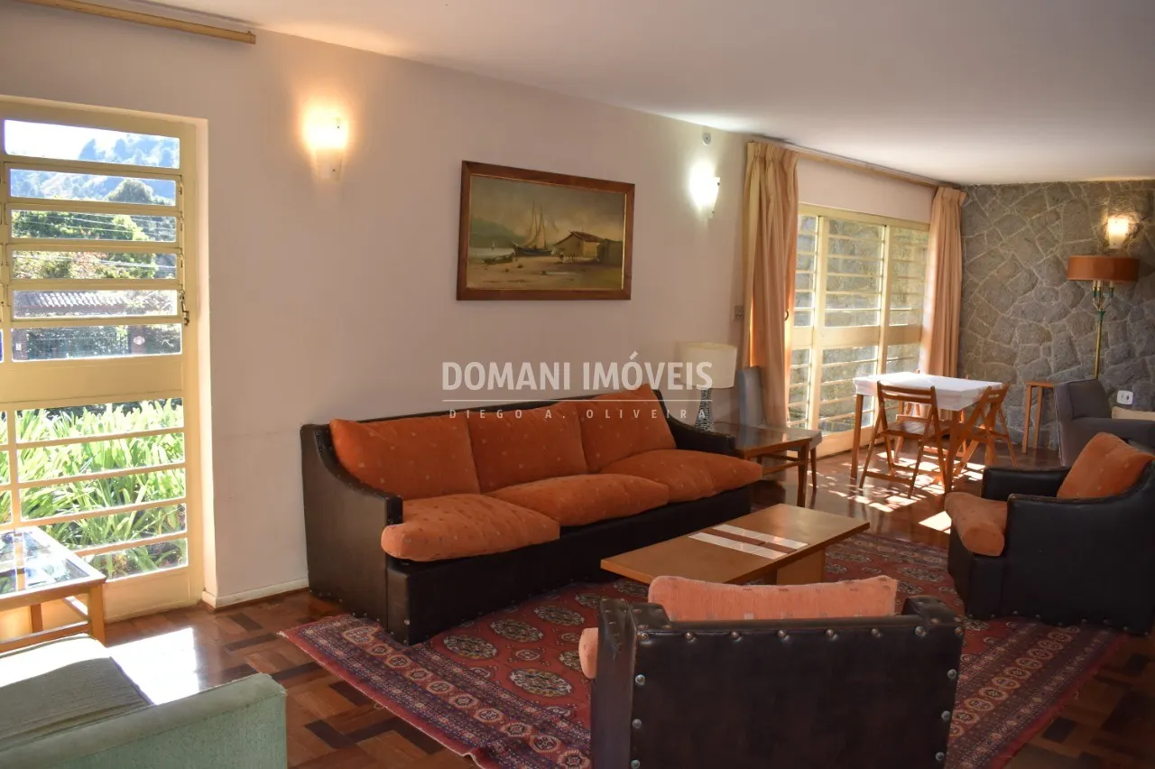 Casa à venda de 930 m² em Campos do Jordão, SP, Brasil