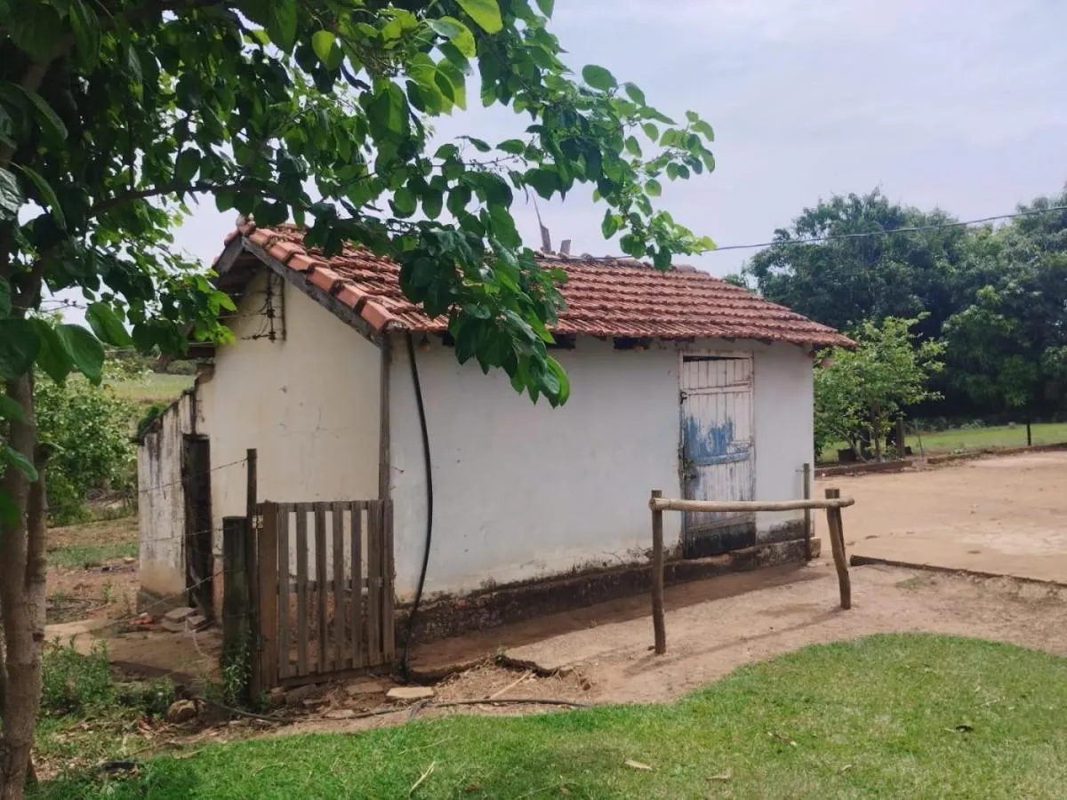 Sítio à venda de 18 ha em Cajuru, SP, Brasil