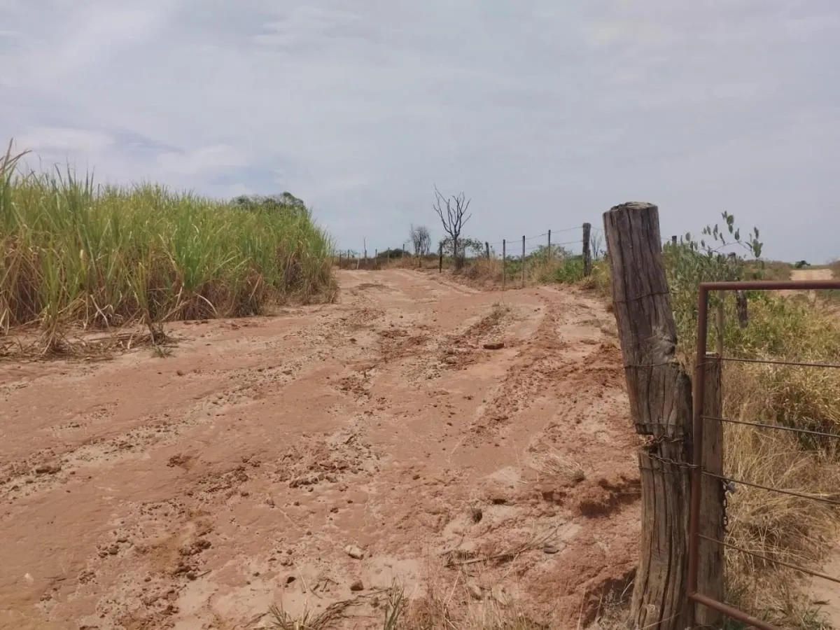 Sítio à venda de 18 ha em Cajuru, SP, Brasil