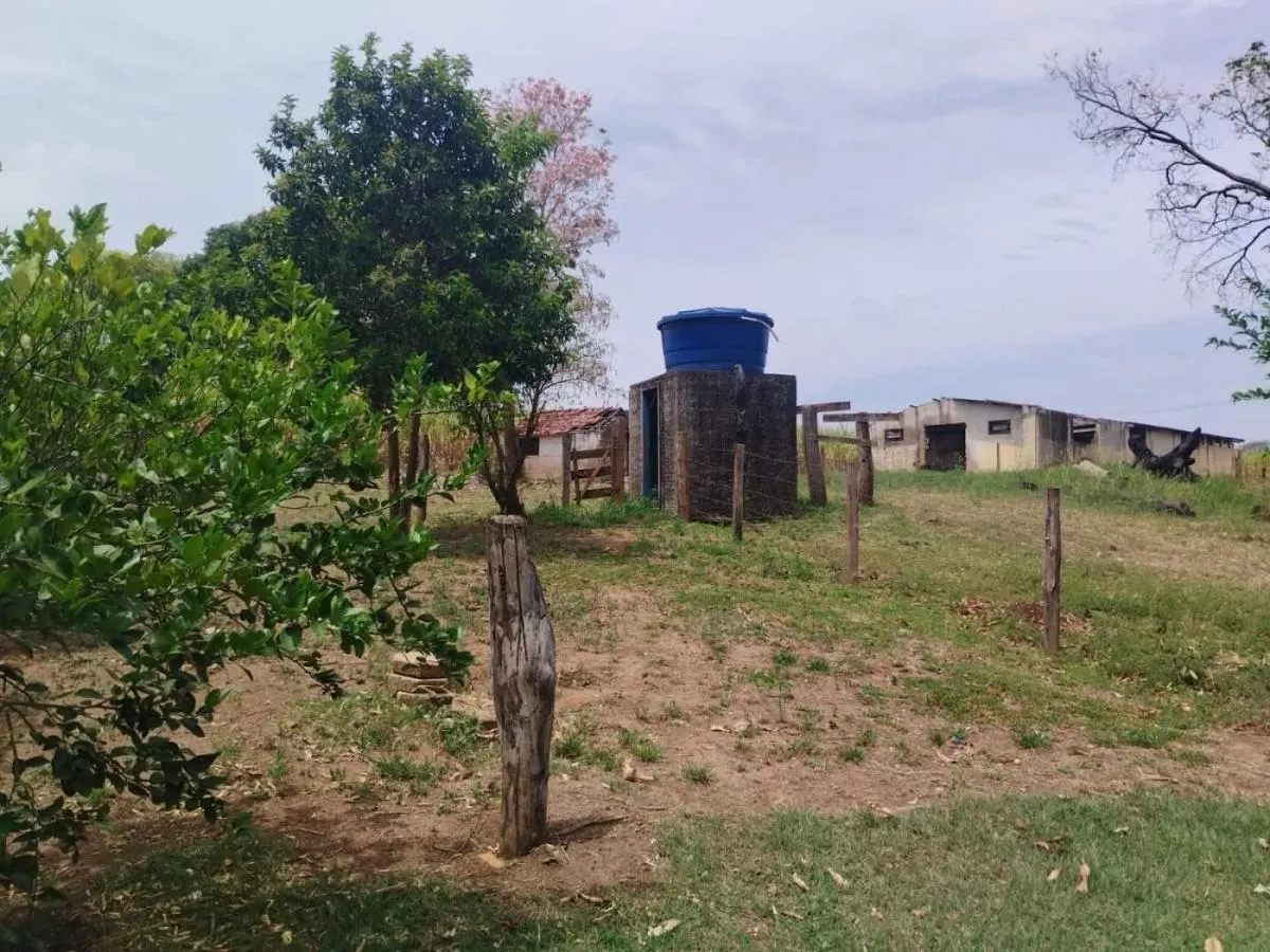 Sítio à venda de 18 ha em Cajuru, SP, Brasil