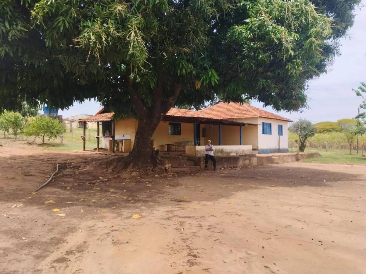 Sítio à venda de 18 ha em Cajuru, SP, Brasil
