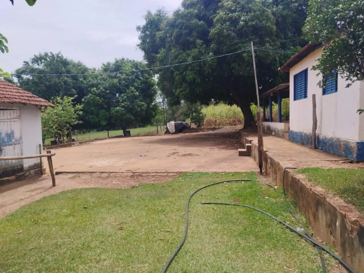 Sítio à venda de 18 ha em Cajuru, SP, Brasil
