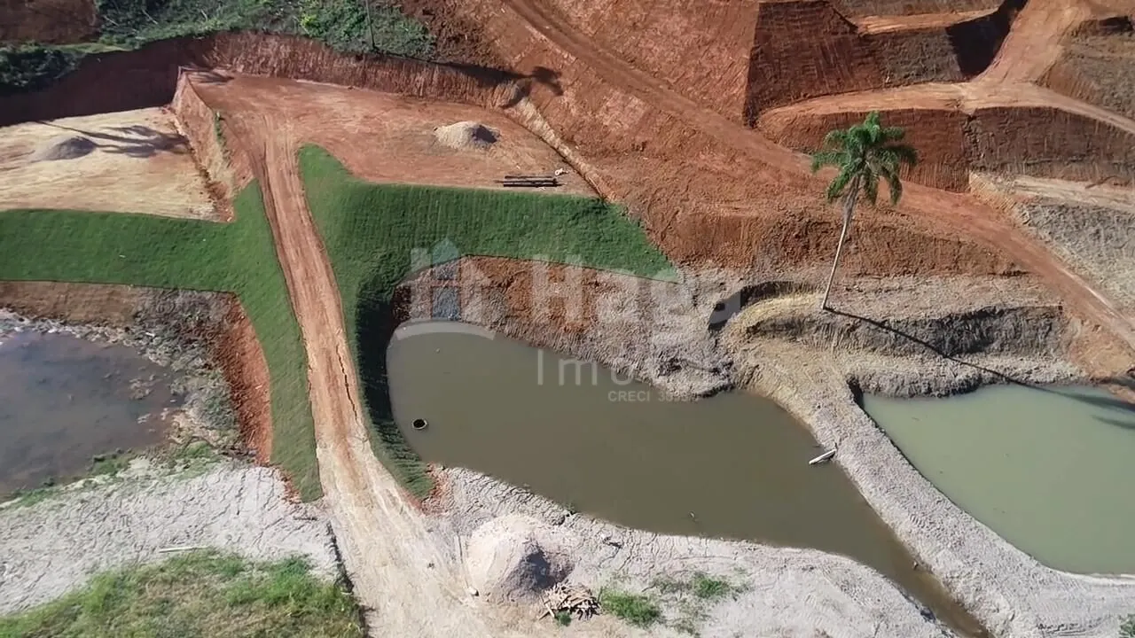 Terreno à venda de 2.300 m² em Canelinha, SC, Brasil