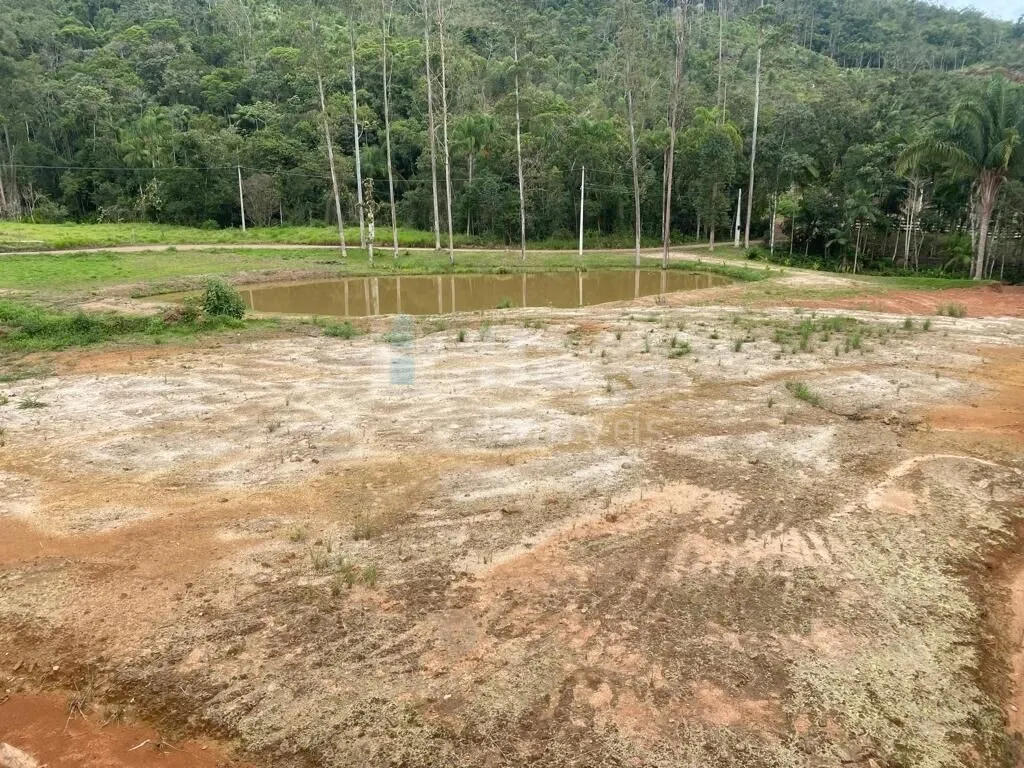 Terreno à venda de 2.300 m² em Canelinha, SC, Brasil
