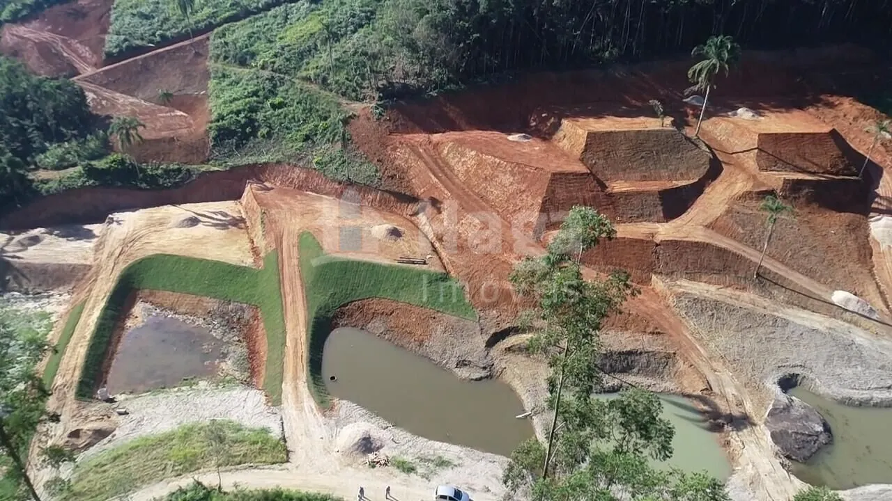 Terreno à venda de 2.300 m² em Canelinha, SC, Brasil