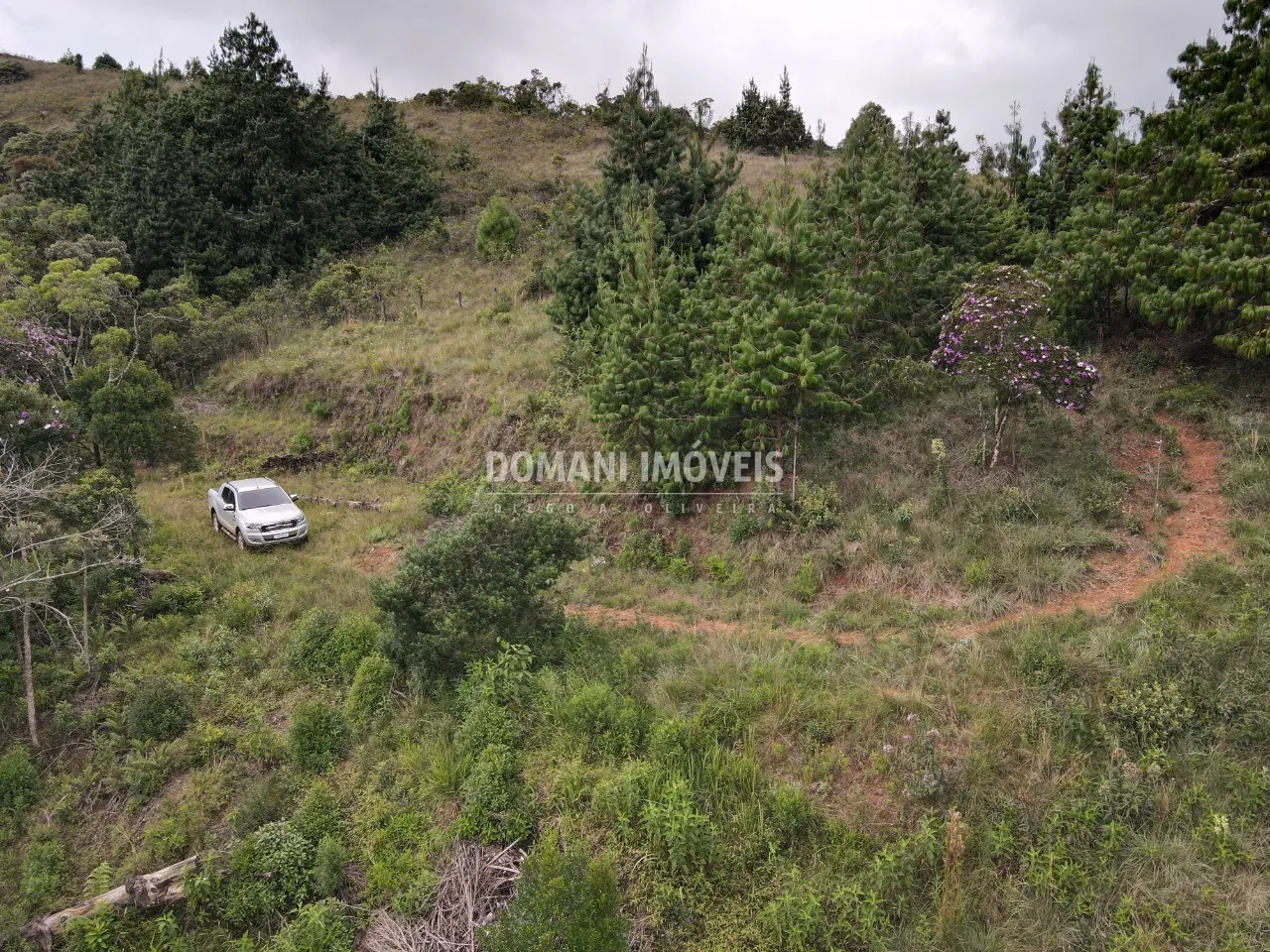 Terreno à venda de 2.000 m² em Campos do Jordão, SP, Brasil