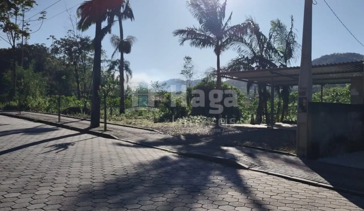 Terreno à venda de 600 m² em Guabiruba, SC, Brasil