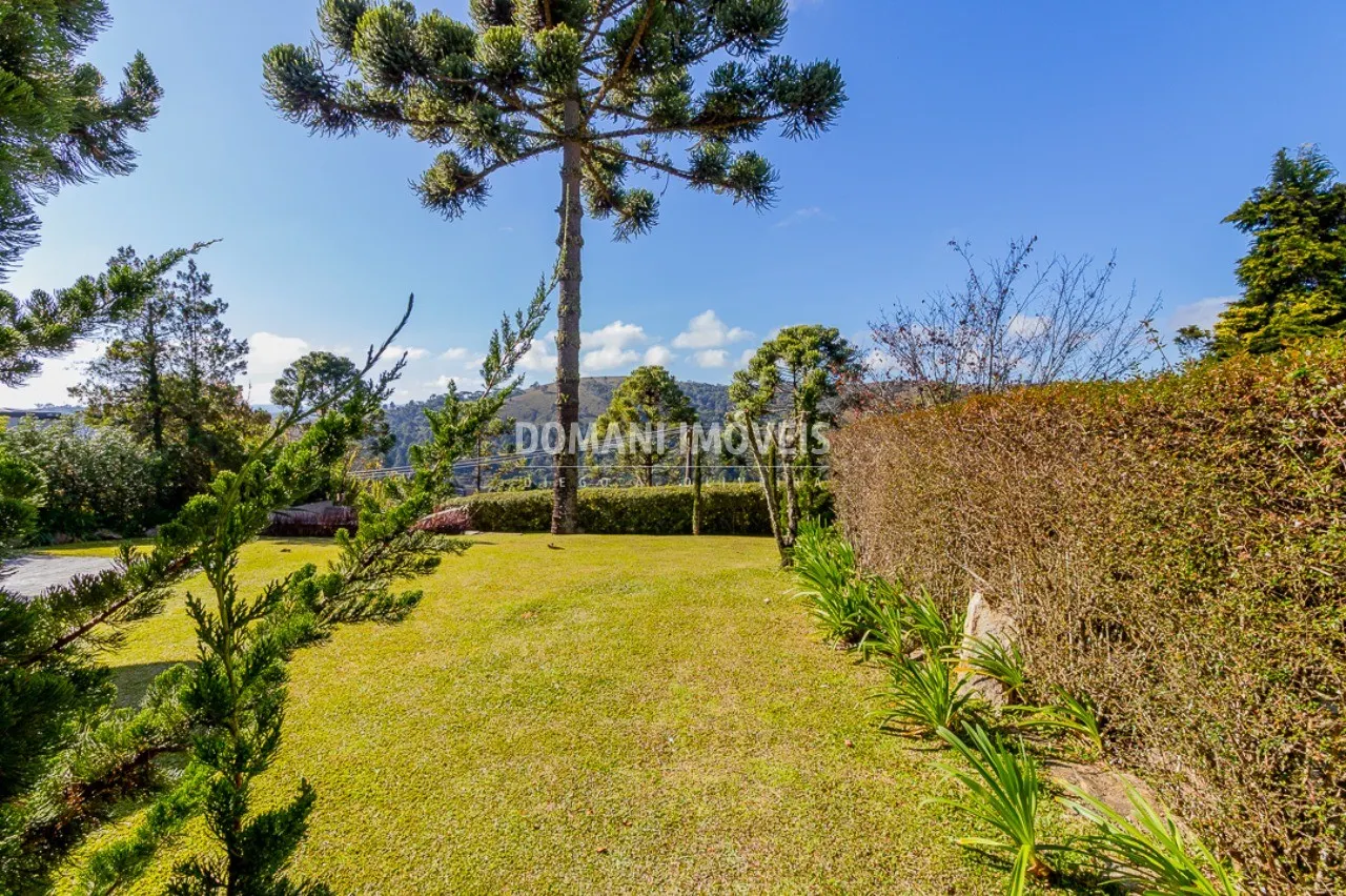 Casa à venda de 1.805 m² em Campos do Jordão, SP, Brasil
