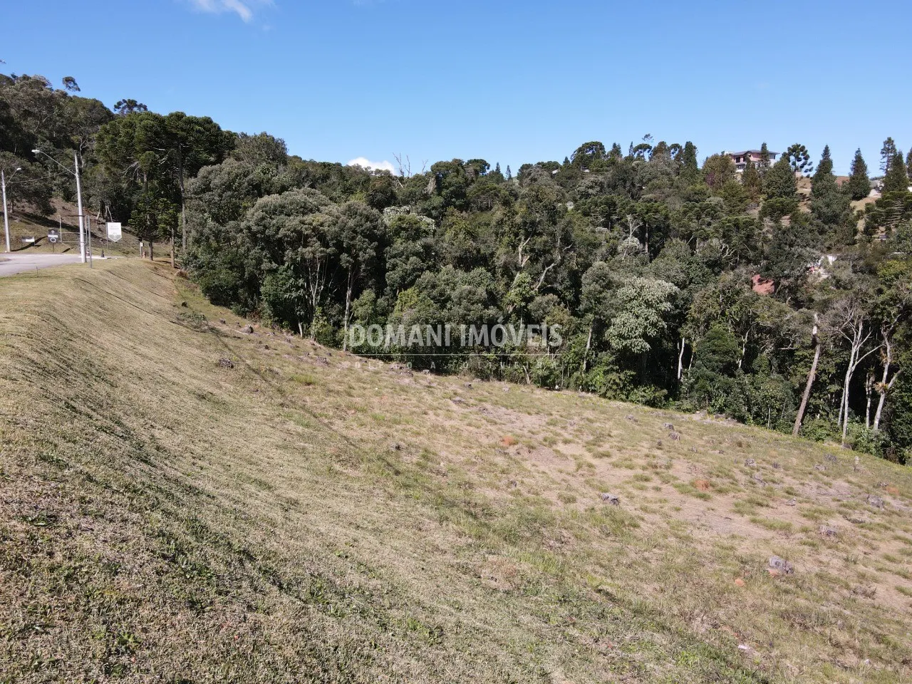 Terreno à venda de 1.350 m² em Campos do Jordão, SP, Brasil