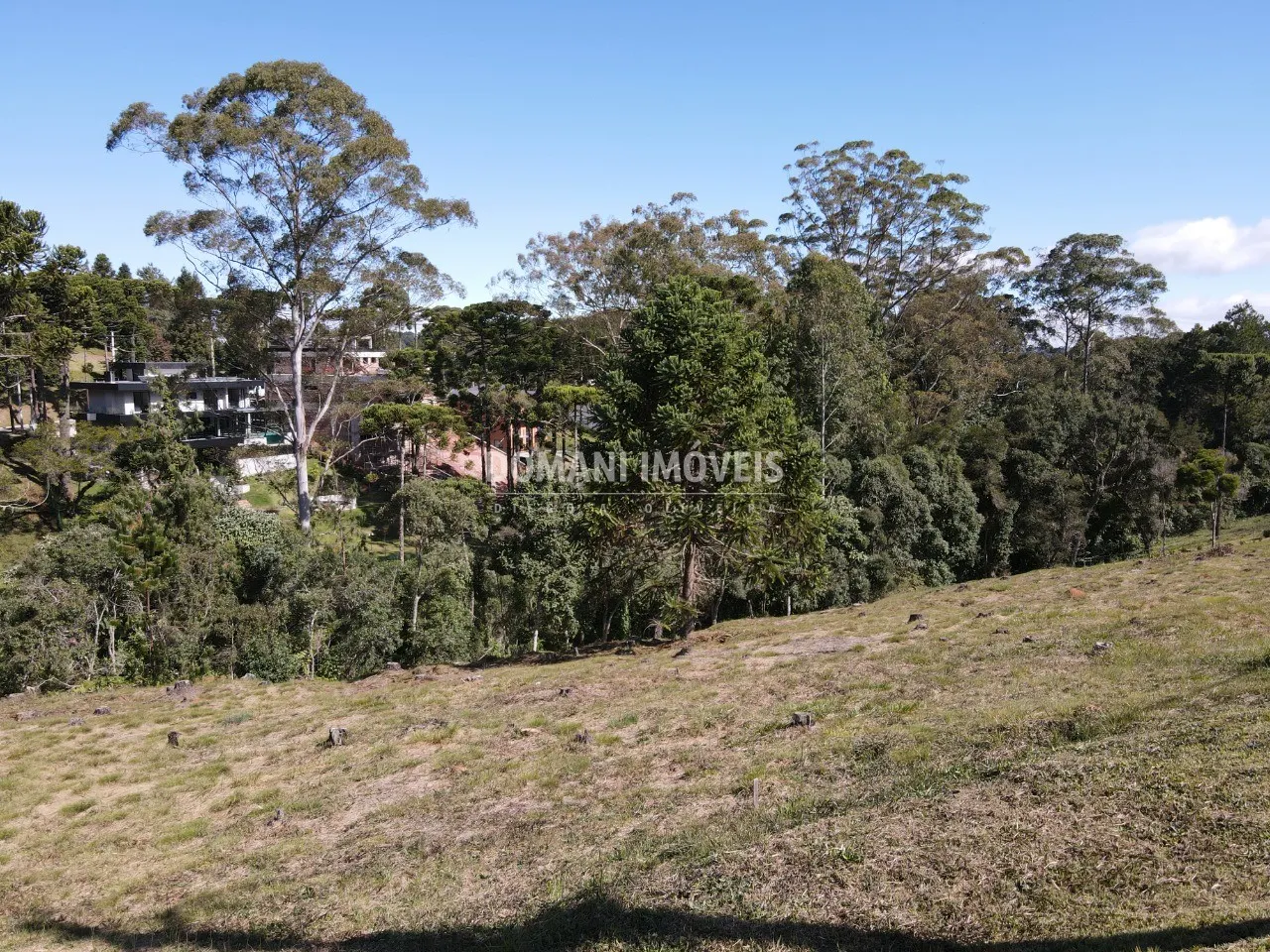 Terreno à venda de 1.350 m² em Campos do Jordão, SP, Brasil