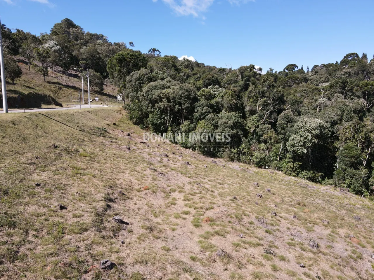 Terreno à venda de 1.350 m² em Campos do Jordão, SP, Brasil