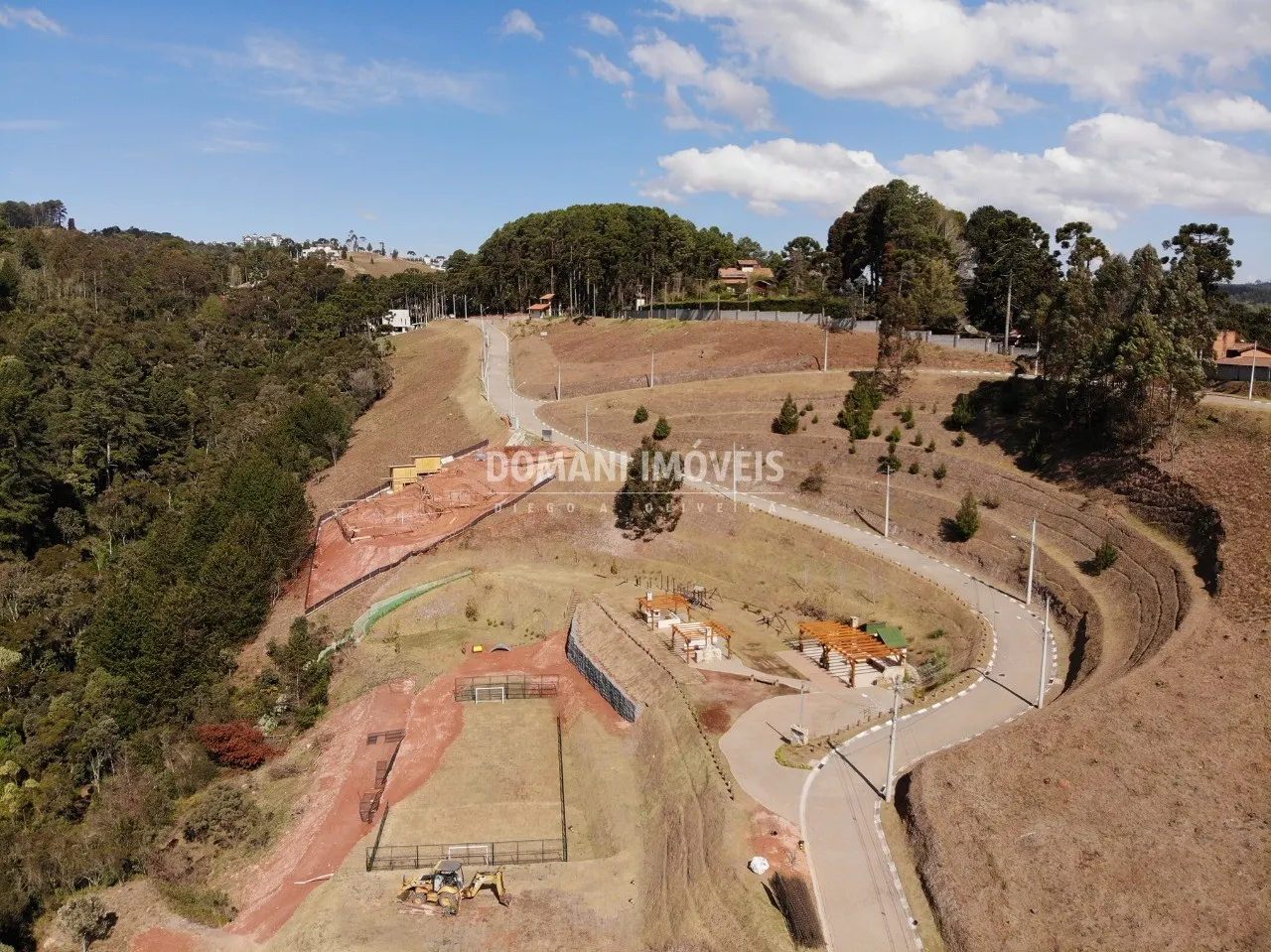 Terreno à venda de 1.350 m² em Campos do Jordão, SP, Brasil