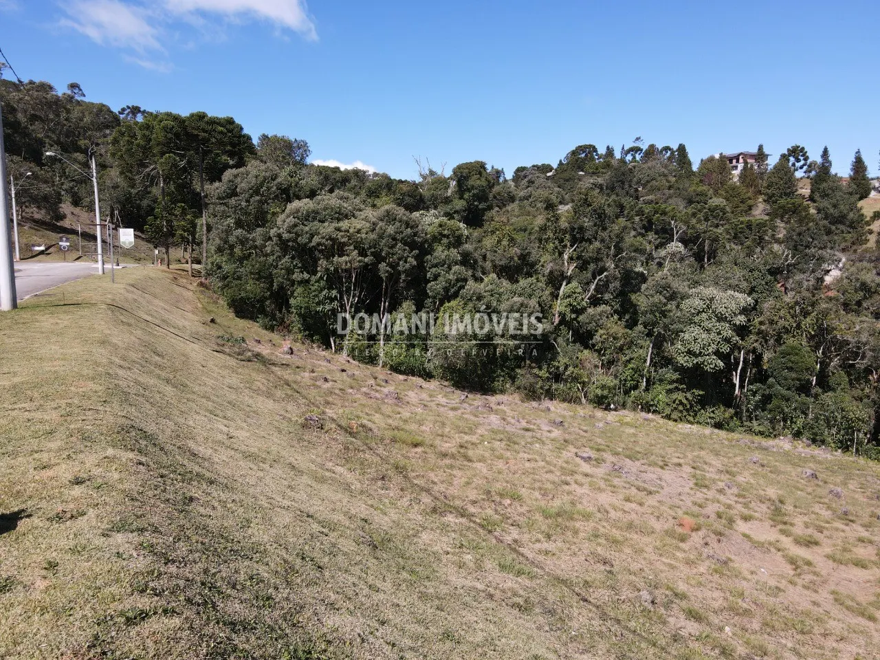 Terreno à venda de 1.350 m² em Campos do Jordão, SP, Brasil