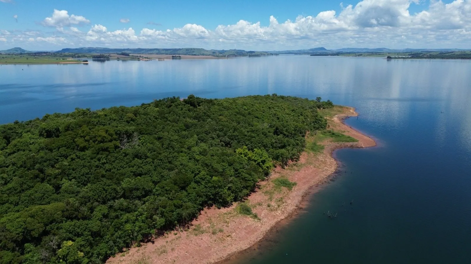 Ilha à venda de 8 ha em Fartura, SP, Brasil