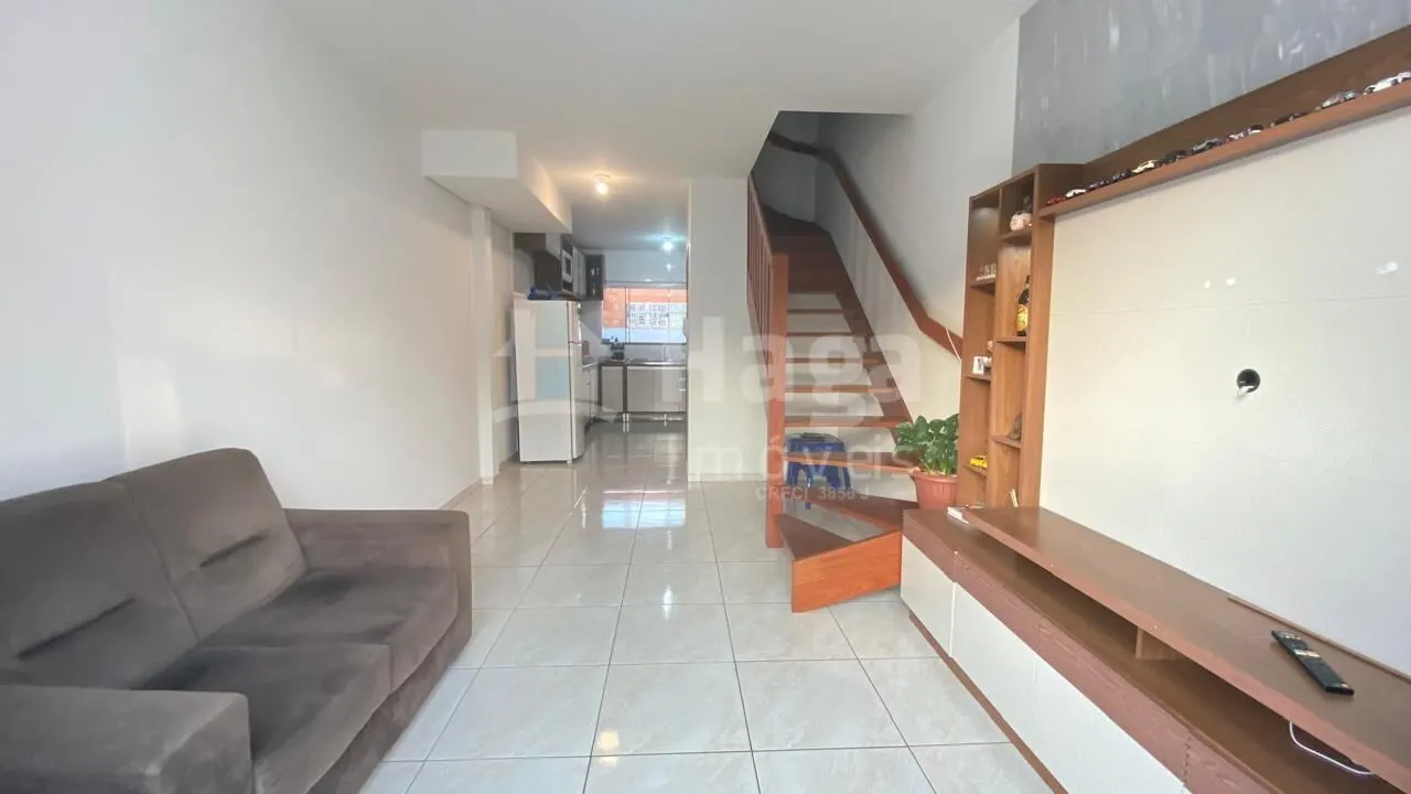 Casa à venda de 70 m² em Brusque, SC, Brasil