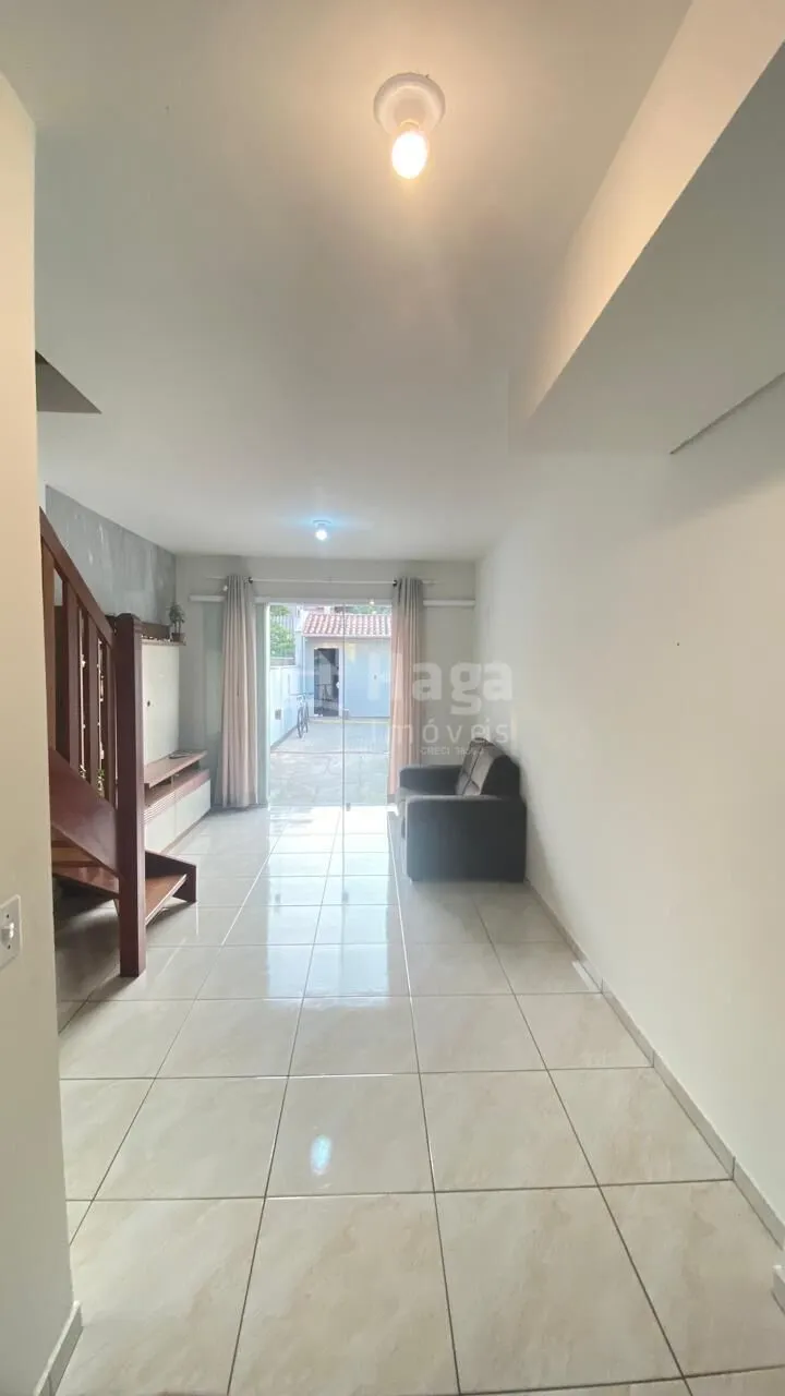 Casa à venda de 70 m² em Brusque, SC, Brasil