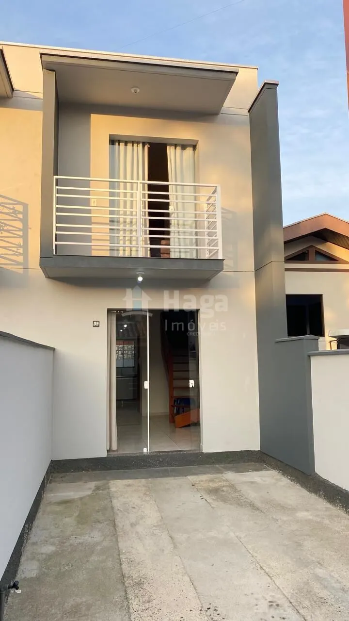 Casa à venda de 70 m² em Brusque, SC, Brasil