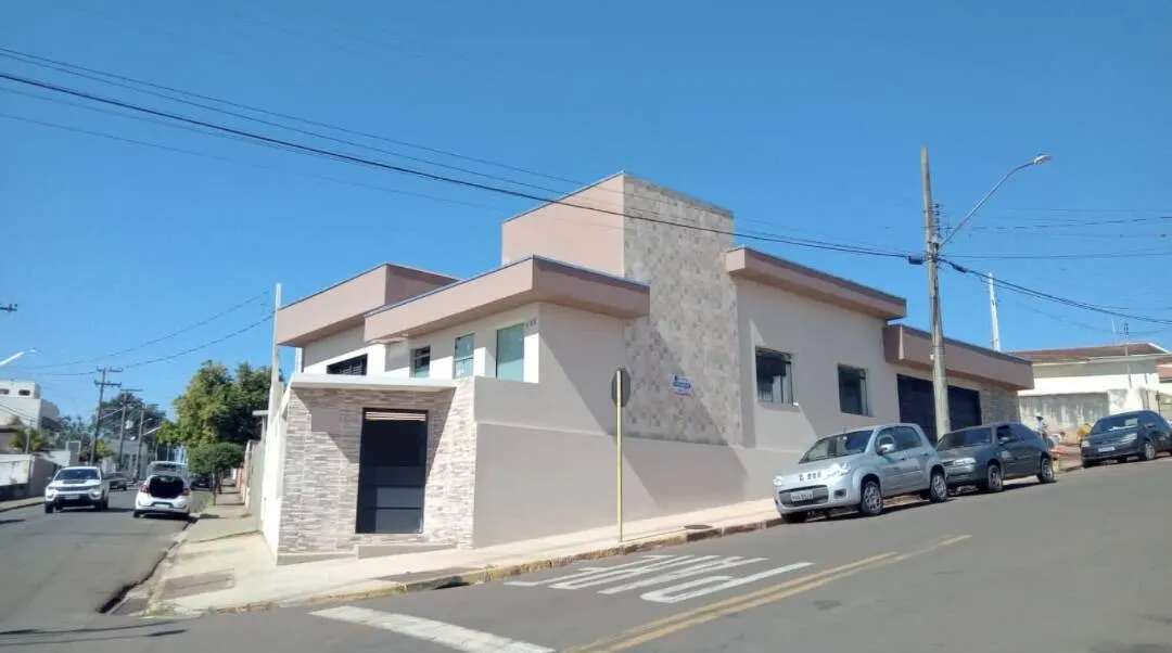 Casa à venda de 246 m² em Piraju, SP, Brasil