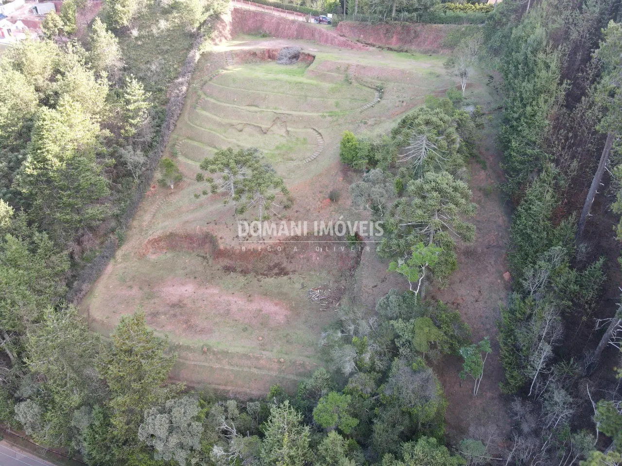 Terreno à venda de 6.150 m² em Campos do Jordão, SP, Brasil
