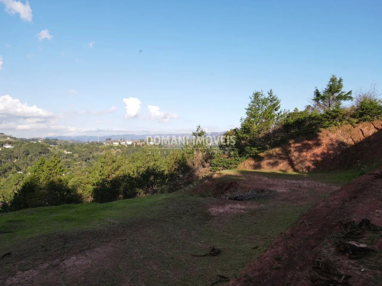 Terreno à venda de 6.150 m² em Campos do Jordão, SP, Brasil