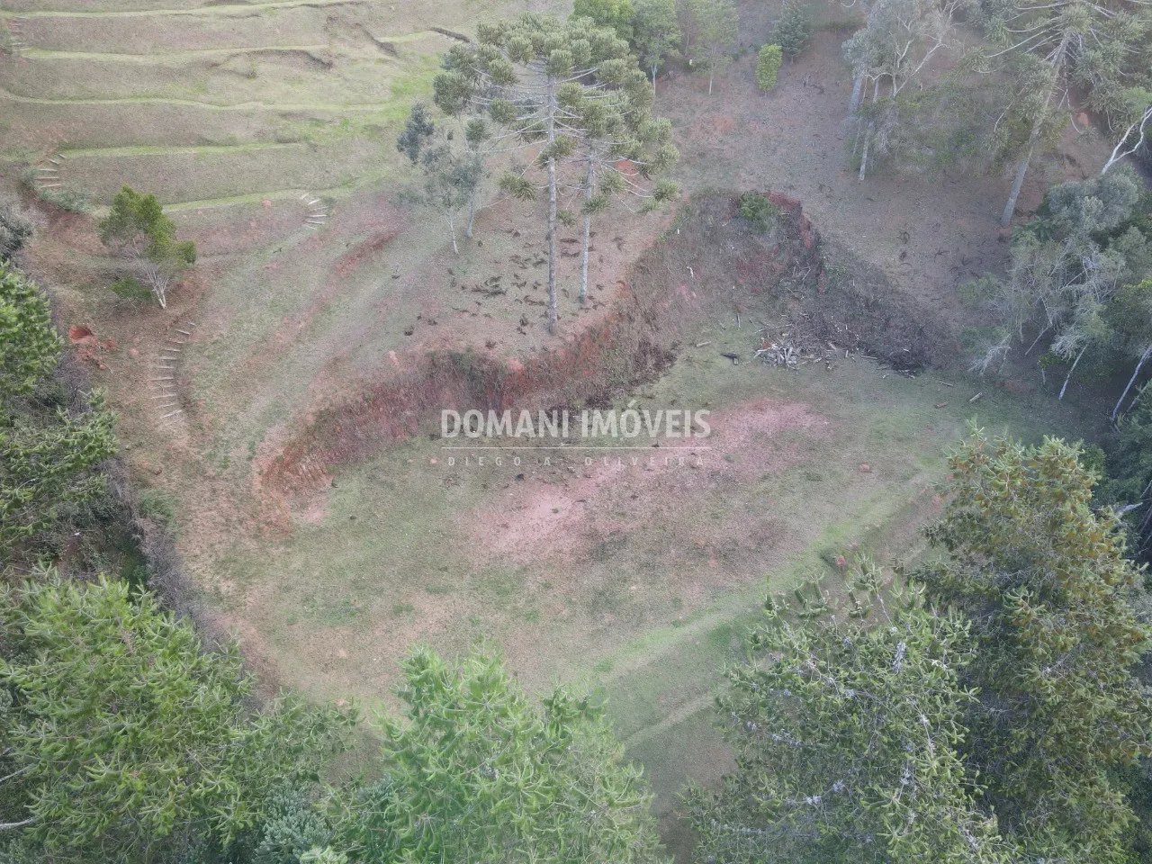 Terreno à venda de 6.150 m² em Campos do Jordão, SP, Brasil