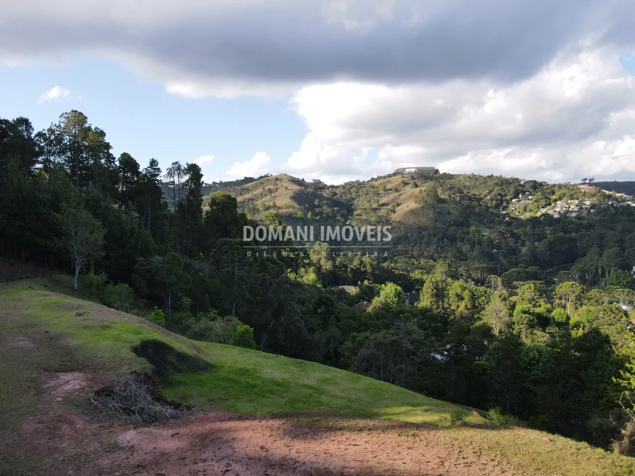 Terreno à venda de 6.150 m² em Campos do Jordão, SP, Brasil