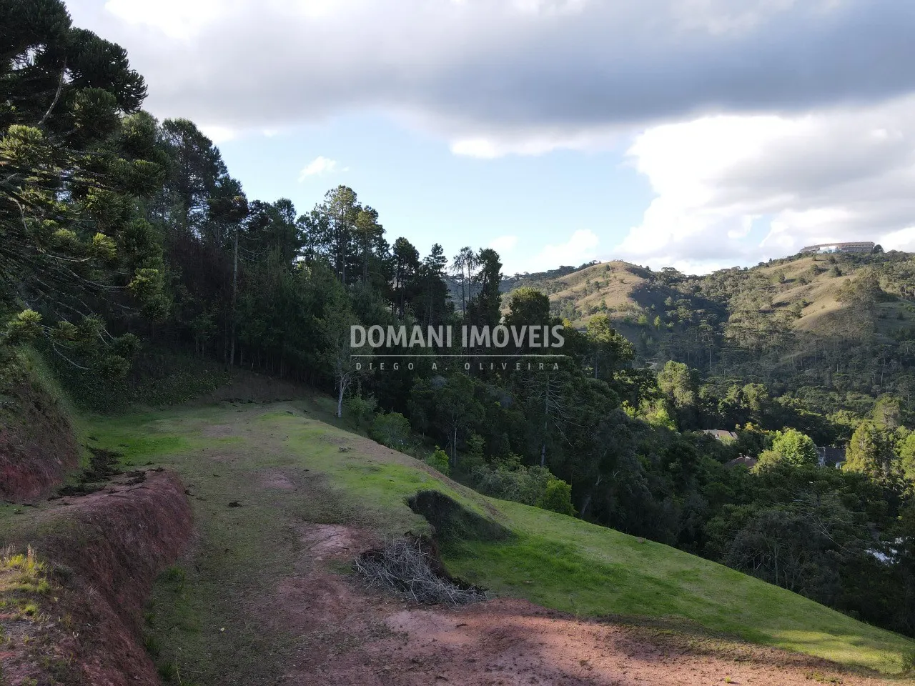 Terreno à venda de 6.150 m² em Campos do Jordão, SP, Brasil