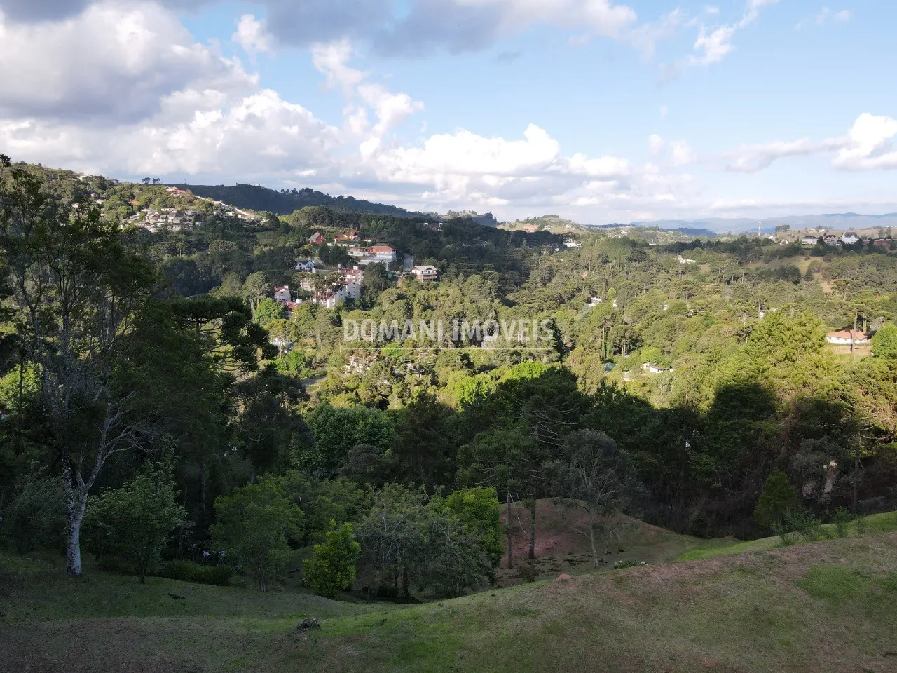 Terreno à venda de 6.150 m² em Campos do Jordão, SP, Brasil