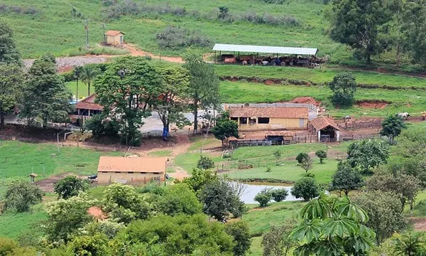 Fazenda à venda de 101 ha em Cambuquira, MG, Brasil