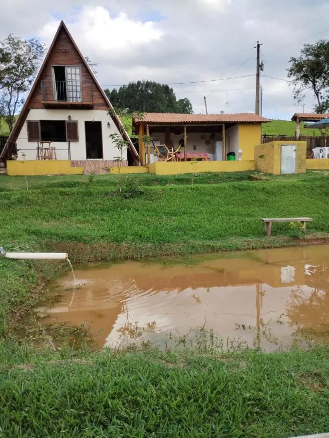 Chácara à venda de 2.000 m² em Pouso Alegre, MG, Brasil