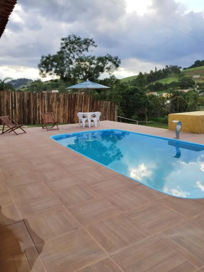 Chácara à venda de 2.000 m² em Pouso Alegre, MG, Brasil