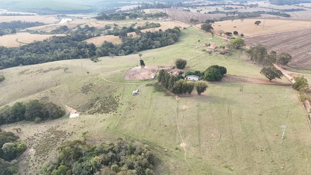 Fazenda à venda de 14 ha em São Miguel Arcanjo, SP, Brasil