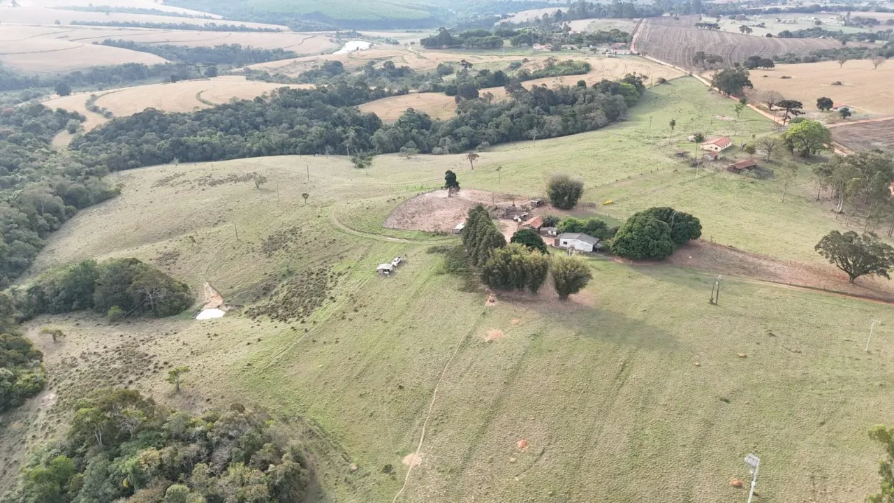 Fazenda à venda de 14 ha em São Miguel Arcanjo, SP, Brasil